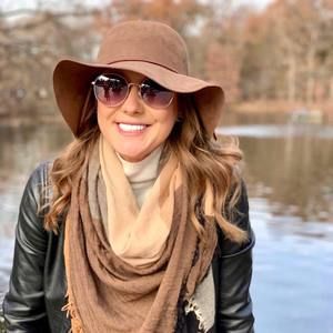 Meet your Posher, Brooke